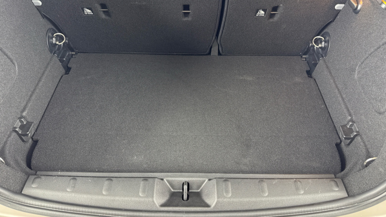 MINI Hatchback 1.5 Cooper Classic 5dr Auto [Nav Pack] Petrol Hatchback